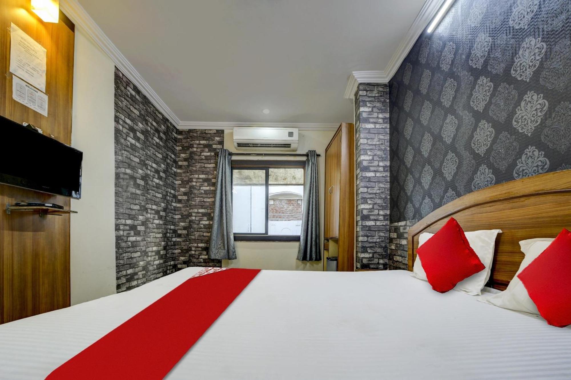 Oyo Flagship 81248 Hotel Satya Vilas Bhopal Extérieur photo